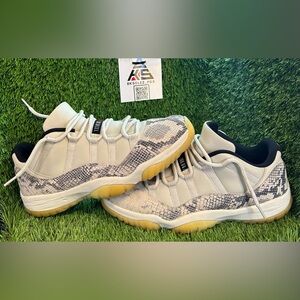Jordan 11 low Size 13